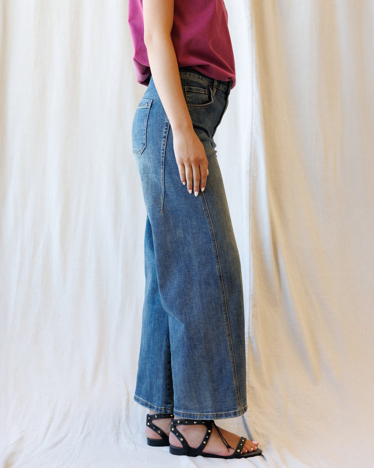 Super High-Rise Cropped Wide-Leg Jeans with Flattering Front Seams
