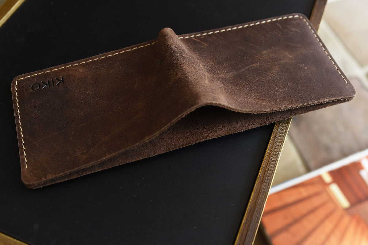 Straight Cut Bifold Leather Wallet