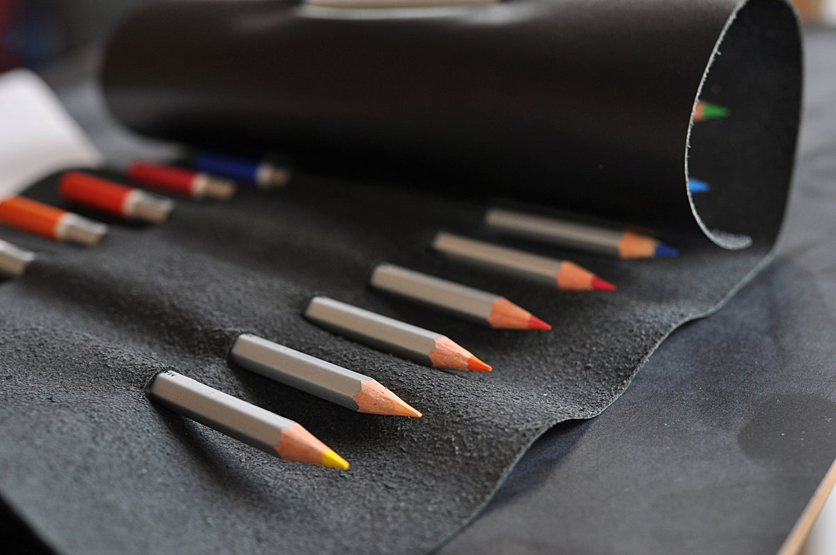 Full-Grain Leather Pencil Wrap