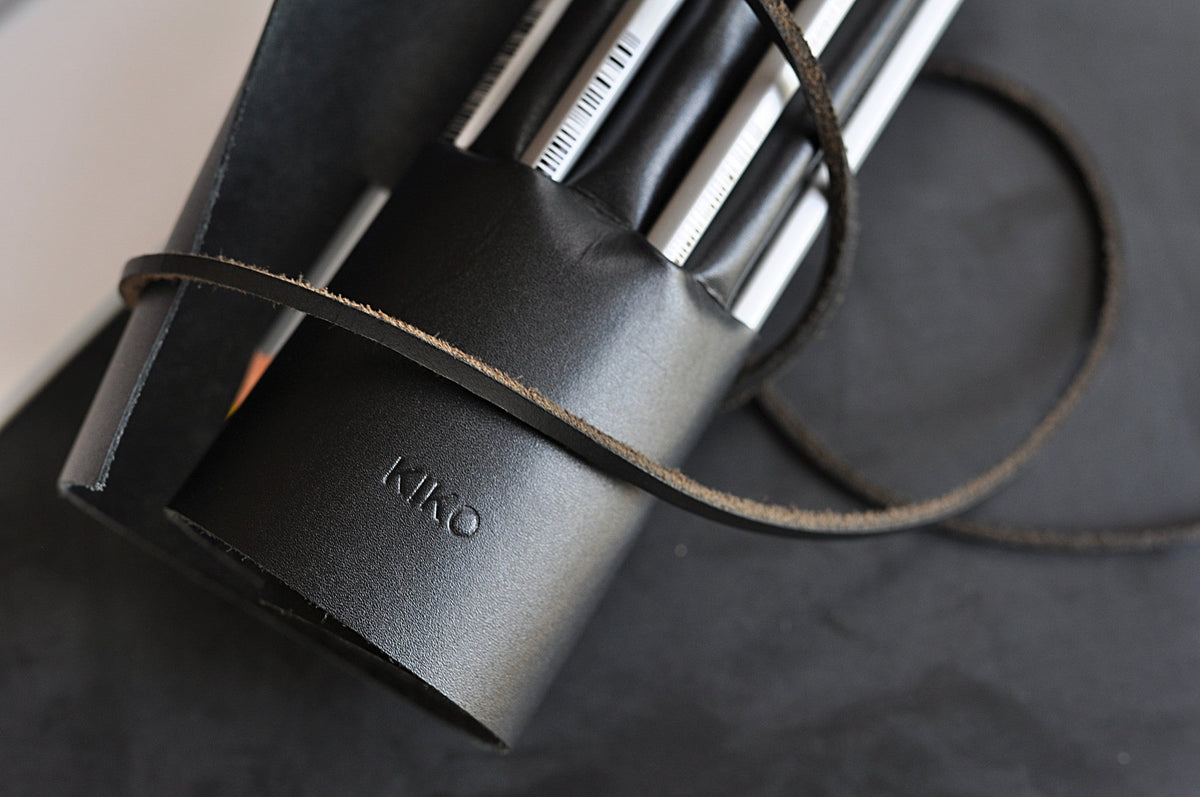 Full-Grain Leather Pencil Wrap