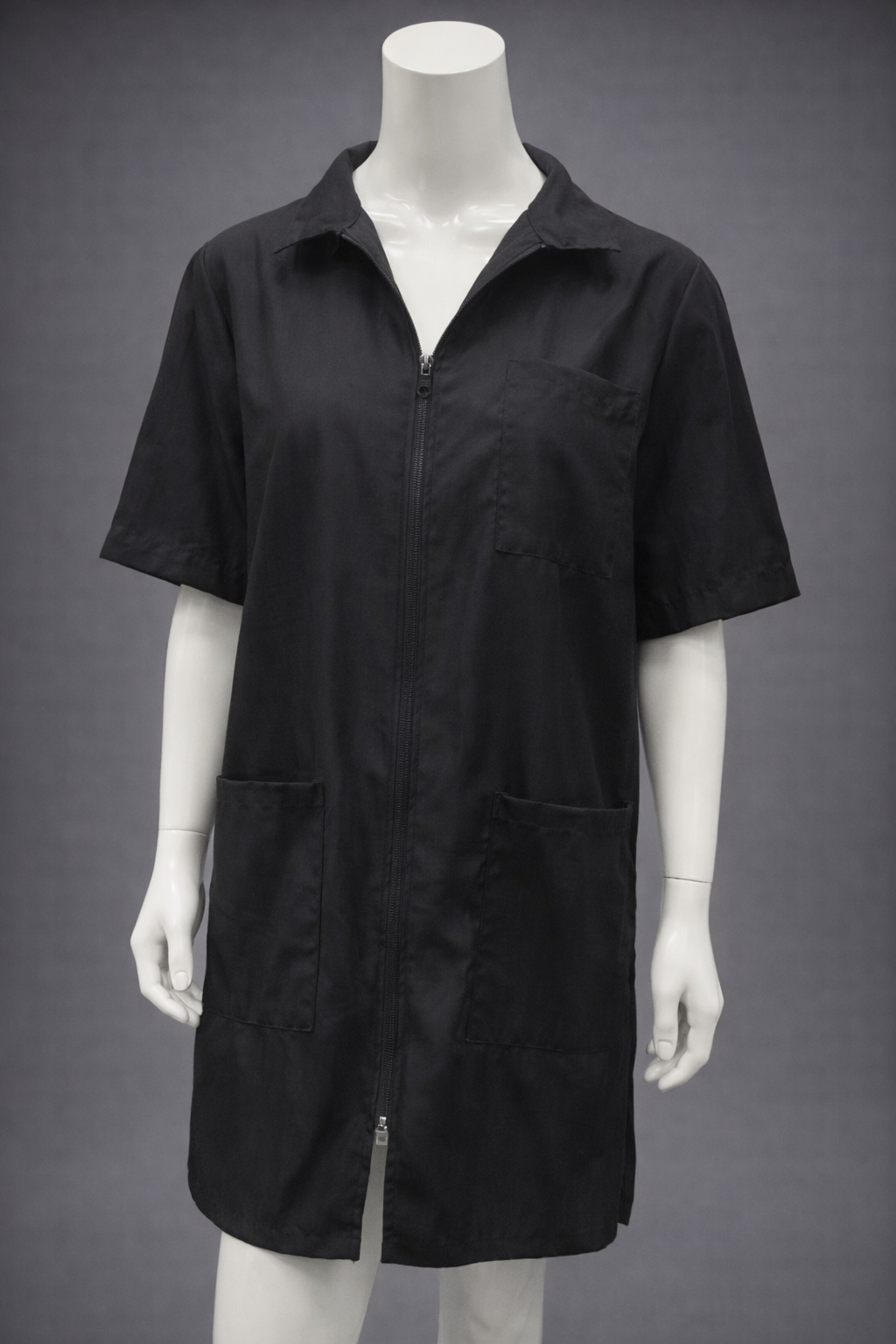 Betty Dain - Nylon Barber Jacket - Small