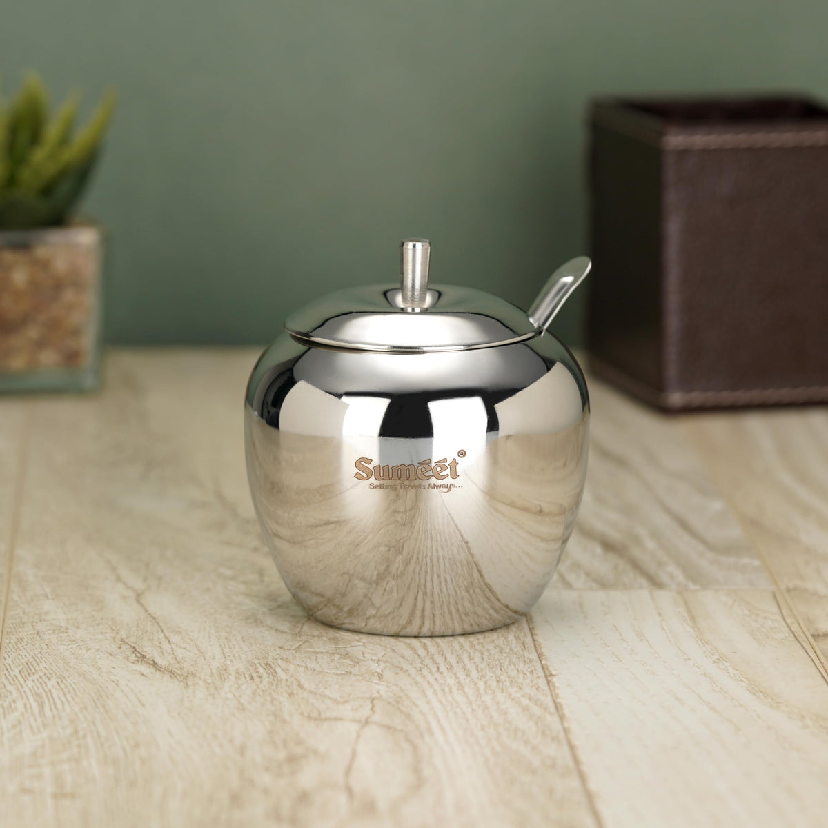 Sumeet Stainless Steel Apple-Shaped Ghee and Oil Pot, Kitchen Storage Container with Spoon, 7.5 cm Dia, 220 ml, Silver