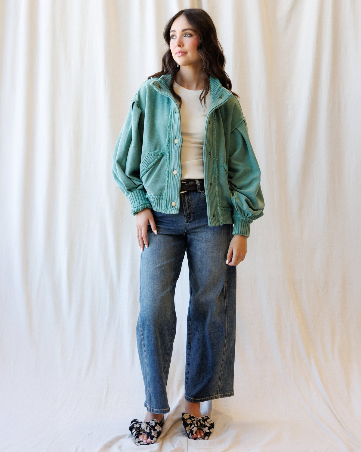 Super High-Rise Cropped Wide-Leg Jeans with Flattering Front Seams