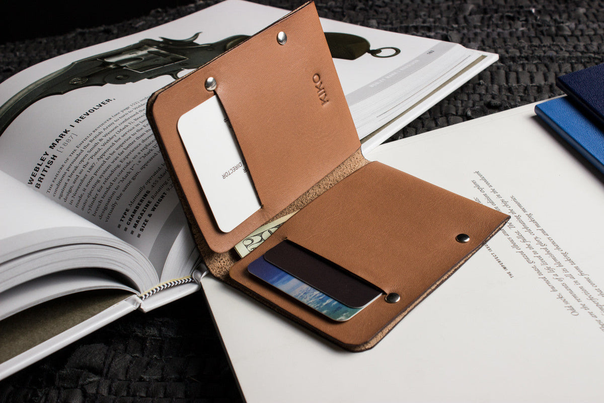Unstitched Vegetable-Tanned Twofold Wallet