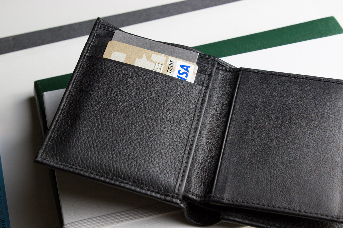 Slimfold Passcase Leather Wallet