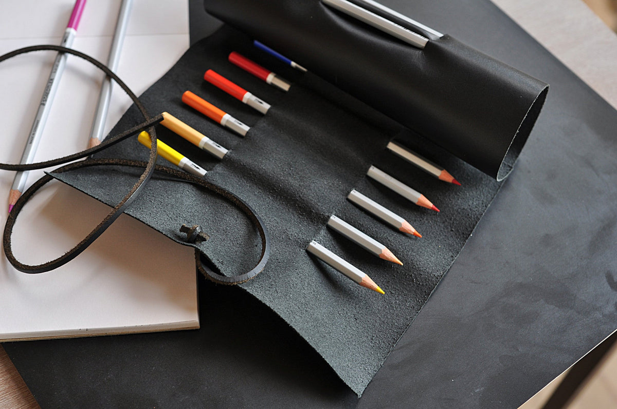 Full-Grain Leather Pencil Wrap