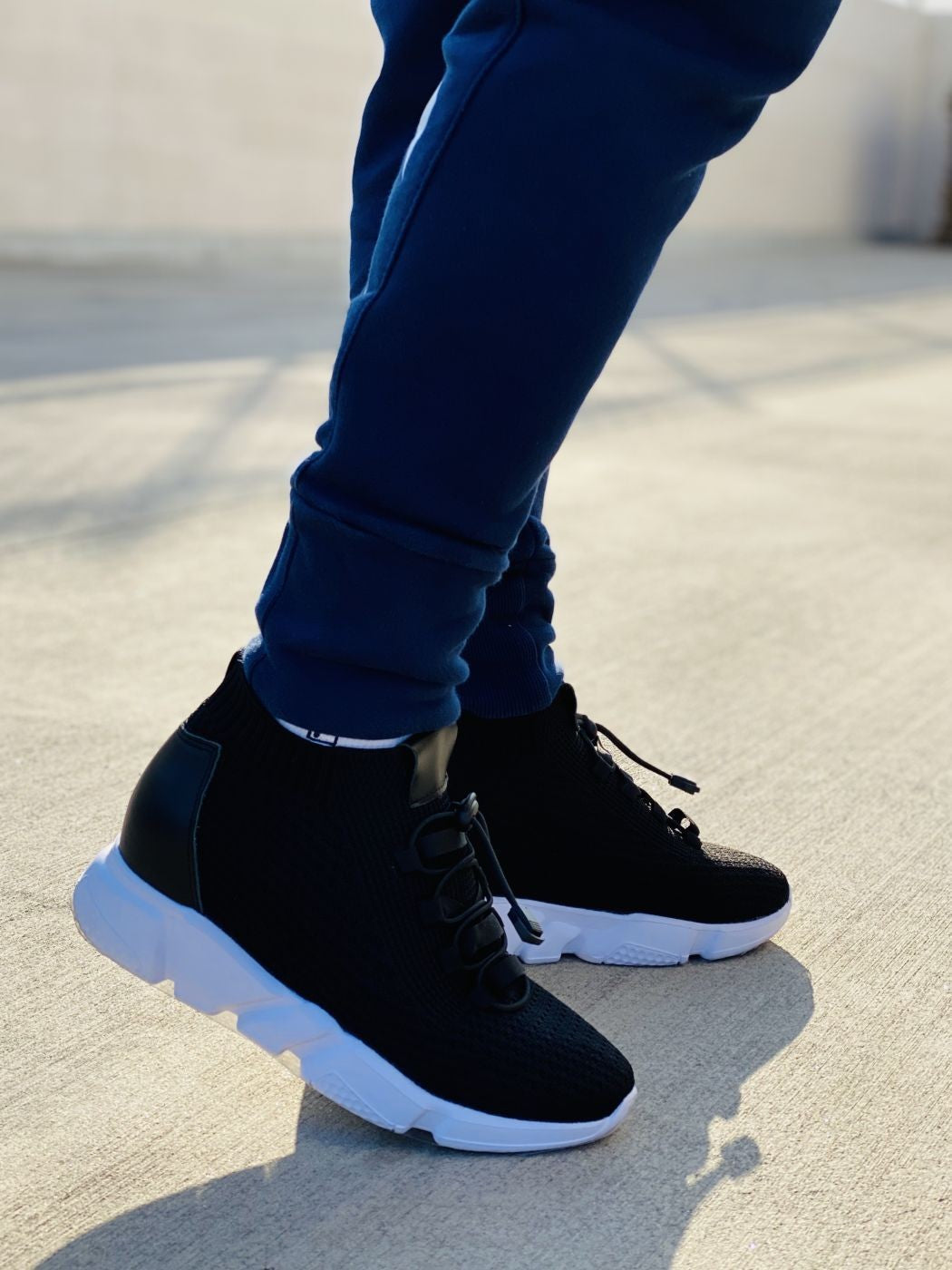 CALTO H1721 3.2-Inch Taller Black Ultra-Lightweight Sneakers